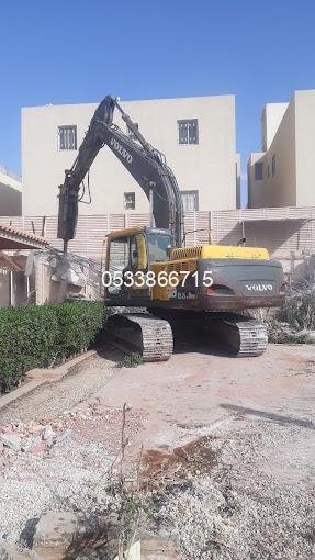 هدم مباني وعمائر بسرعة وأمان بالرياض